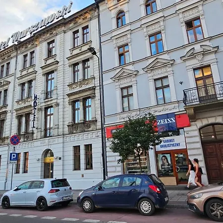 Pawia Centrum 아파트